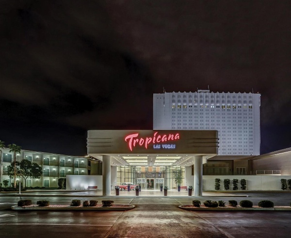 Tropicana Las Vegas a DoubleTree by Hilton Resort & Casino - Free Parking Main image